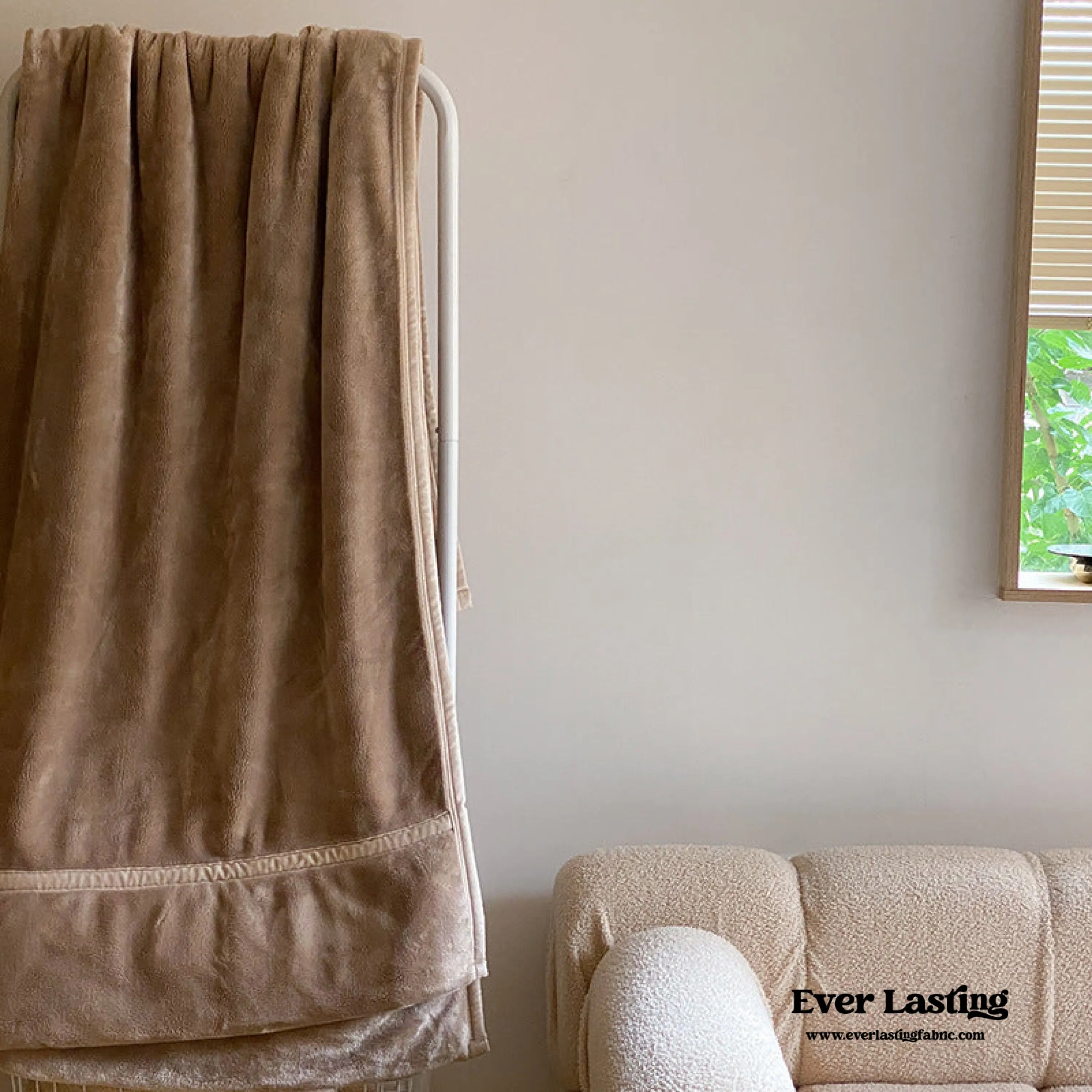 Warm Tone Lush Fleece Blanket / Blue