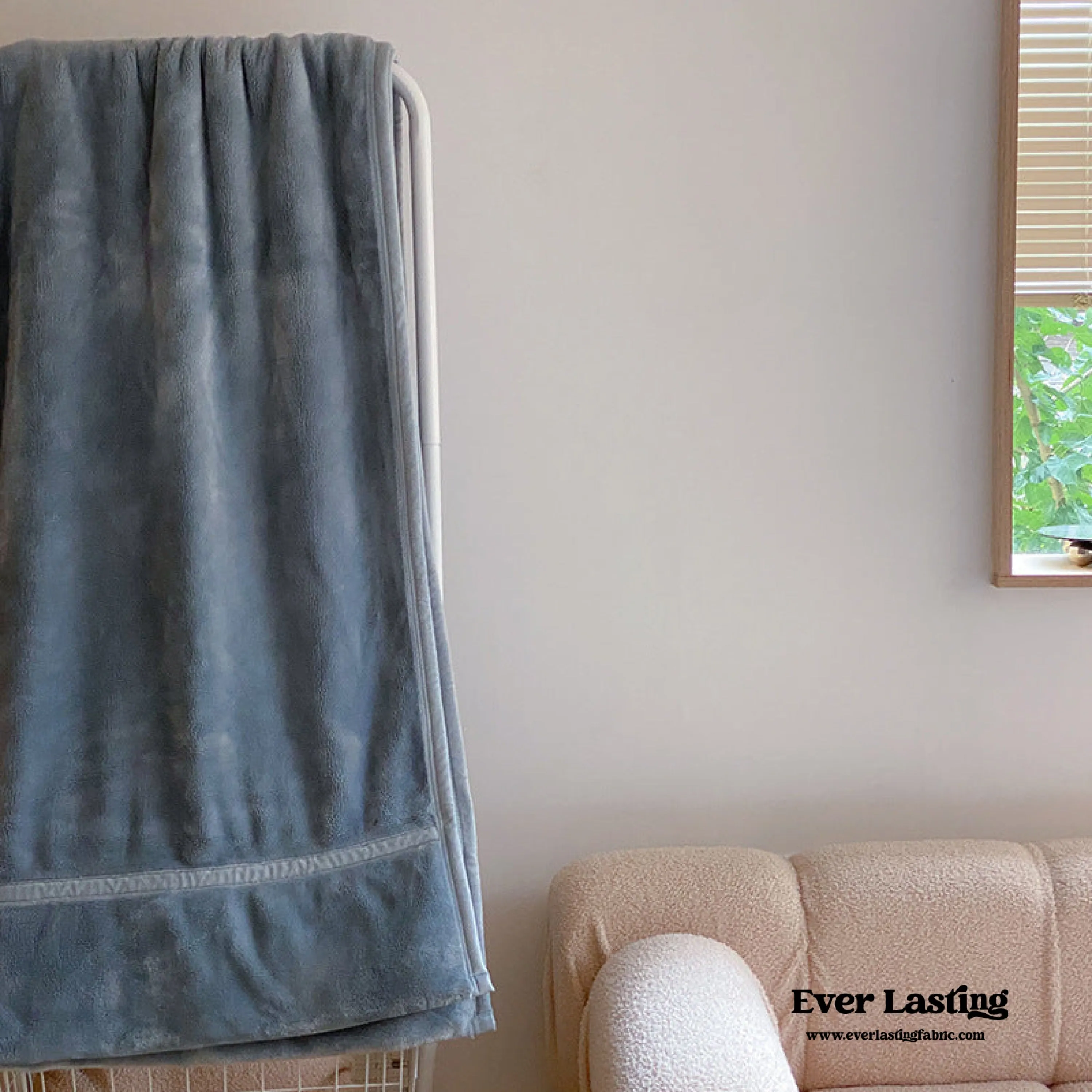 Warm Tone Lush Fleece Blanket / Blue